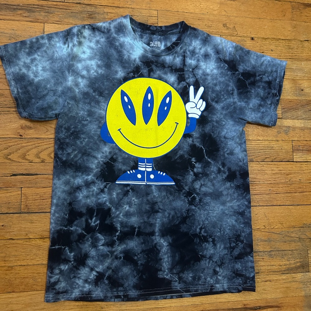 ALAB Tie-Dye Short Sleeve Tee with Yellow Smiley Graphic